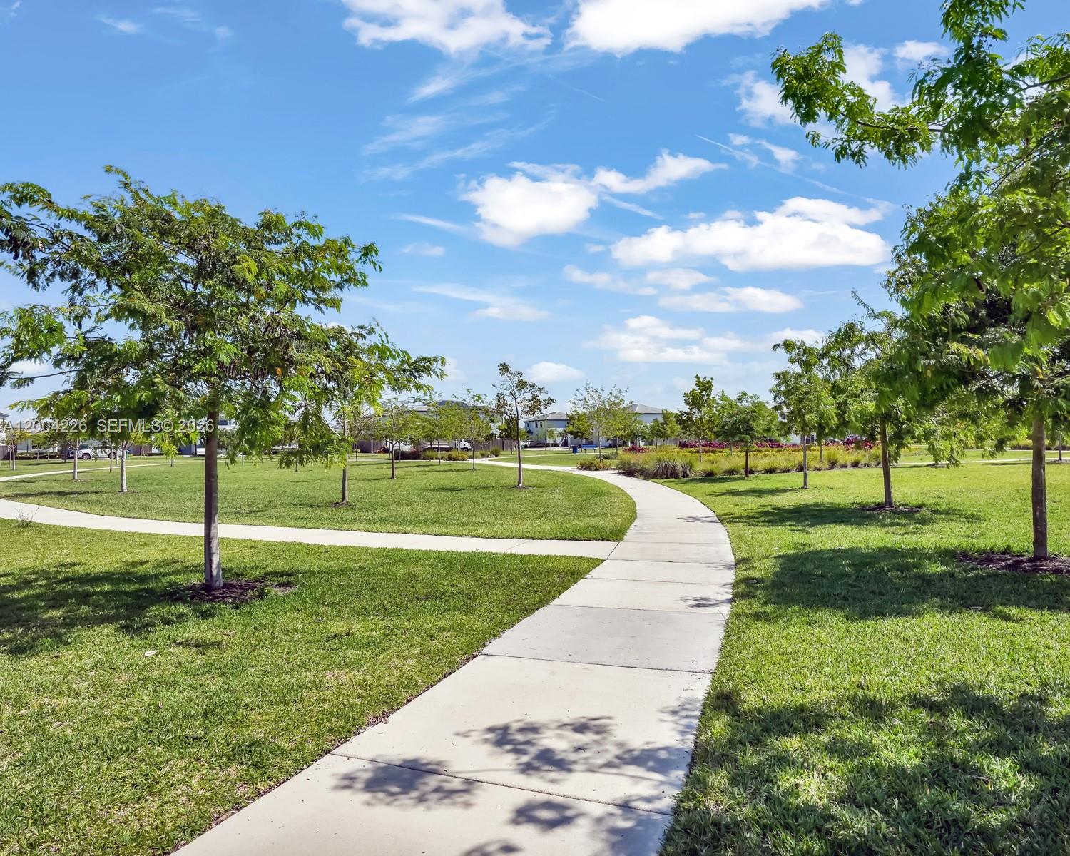 PINE ISLE - Residential