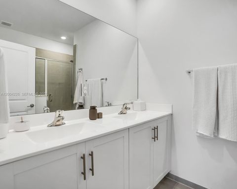 Tiny photo for Homestead, FL 33033 (MLS # A12004226)