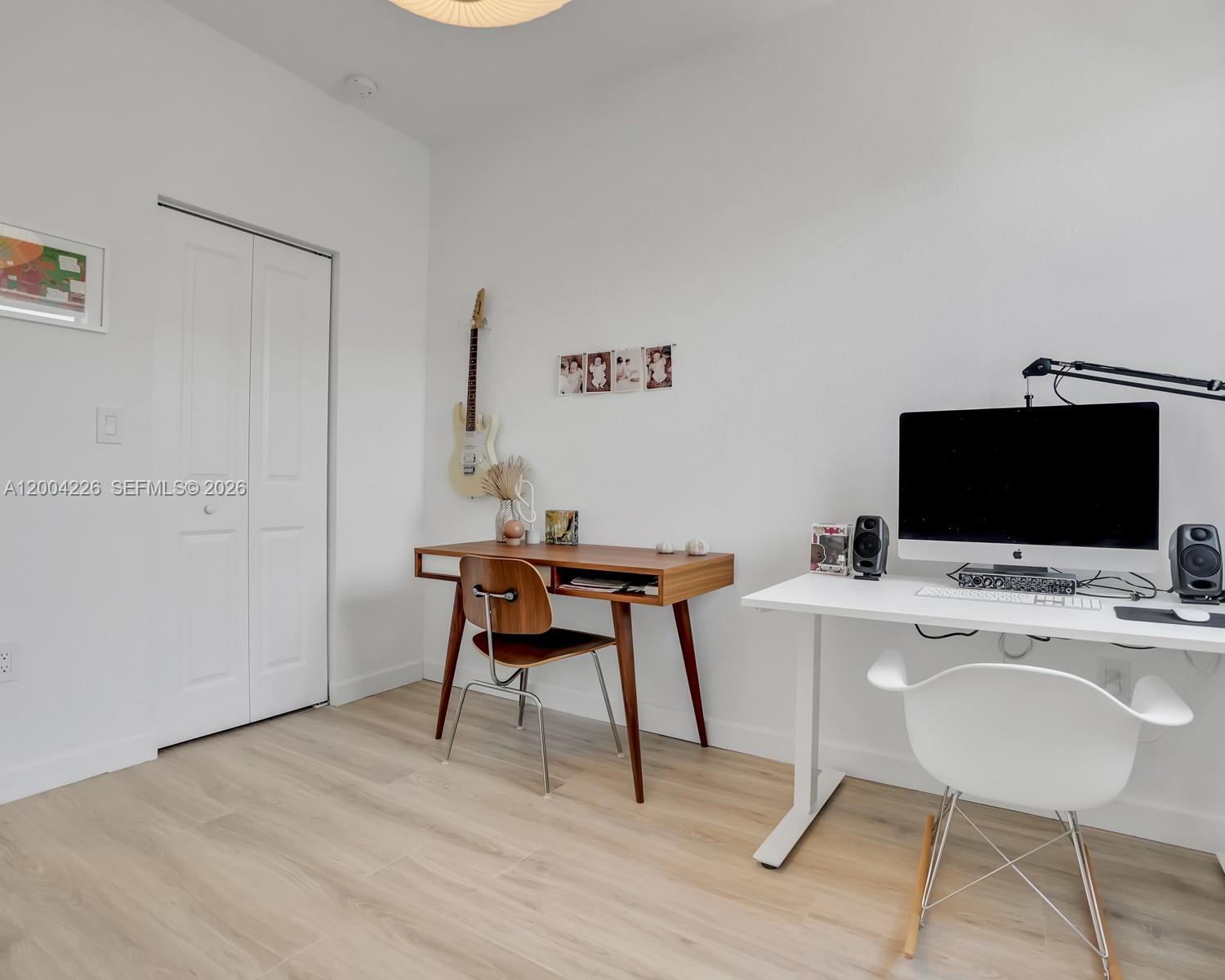 PINE ISLE - Residential