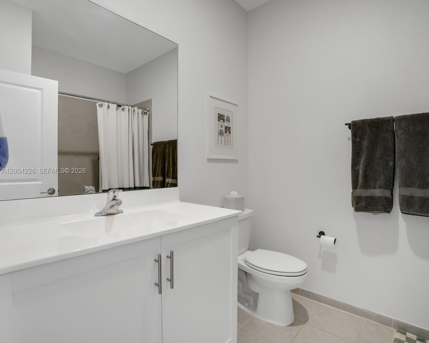 PINE ISLE - Residential