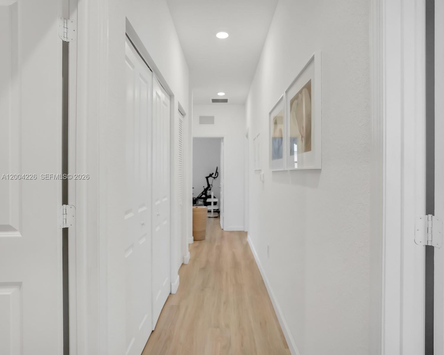 PINE ISLE - Residential