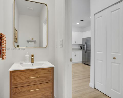 Tiny photo for Homestead, FL 33033 (MLS # A12004226)