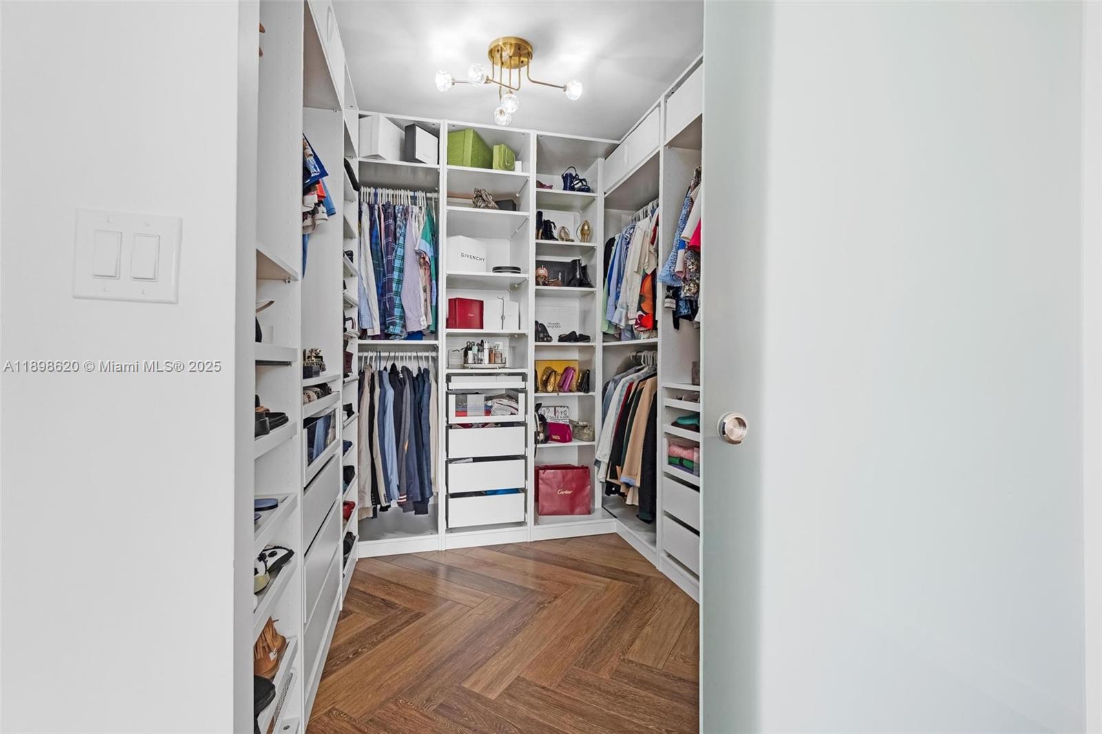 OCEANVIEW PARK CONDO - Residential