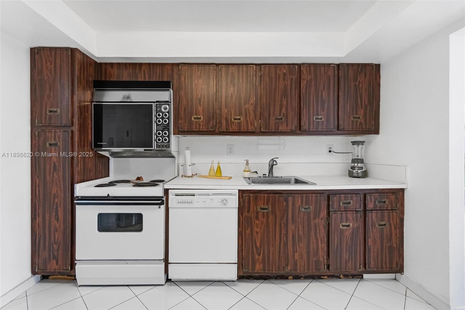 OCEANVIEW PARK CONDO - Residential