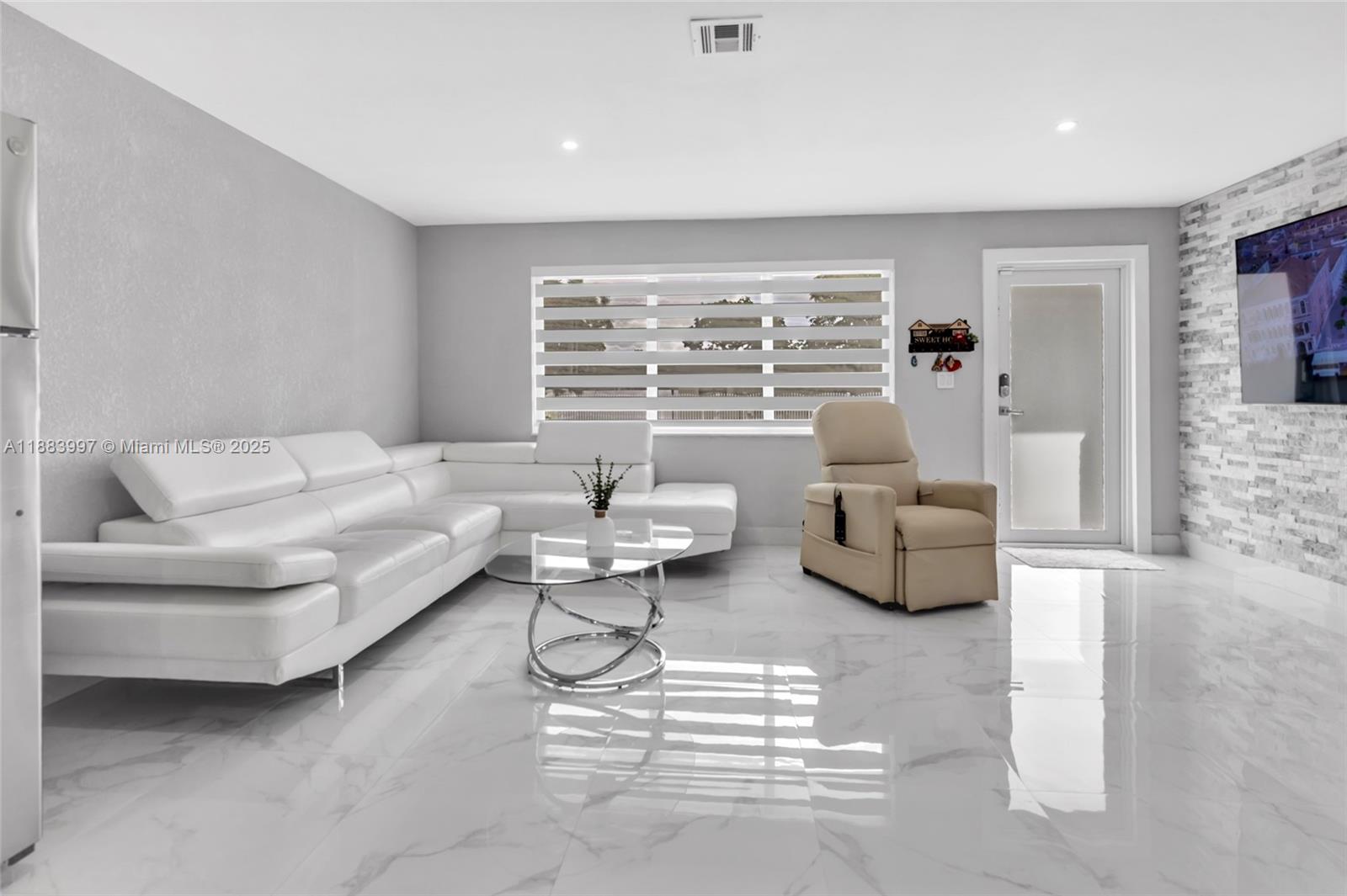 SCHOOL HOUSE SUB - Residential Lease