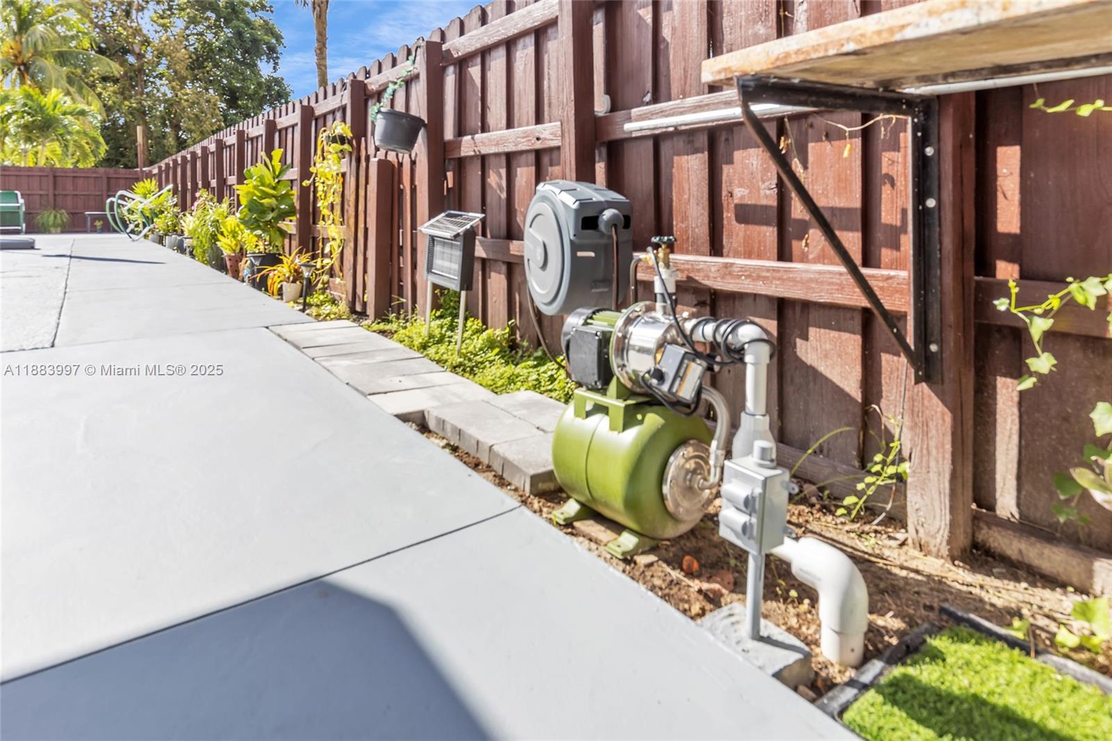 SCHOOL HOUSE SUB - Residential Lease
