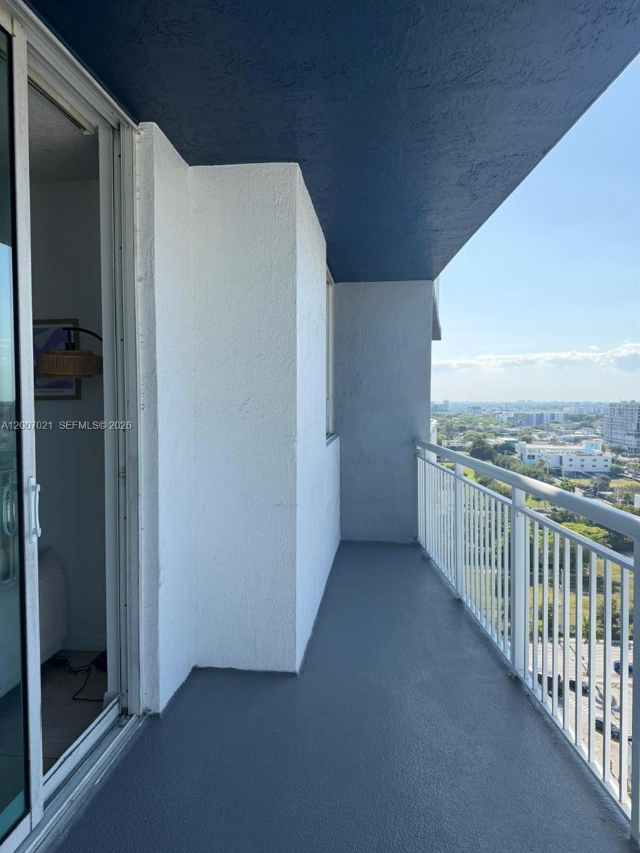 1800 BISCAYNE PLAZA CONDO - Residential