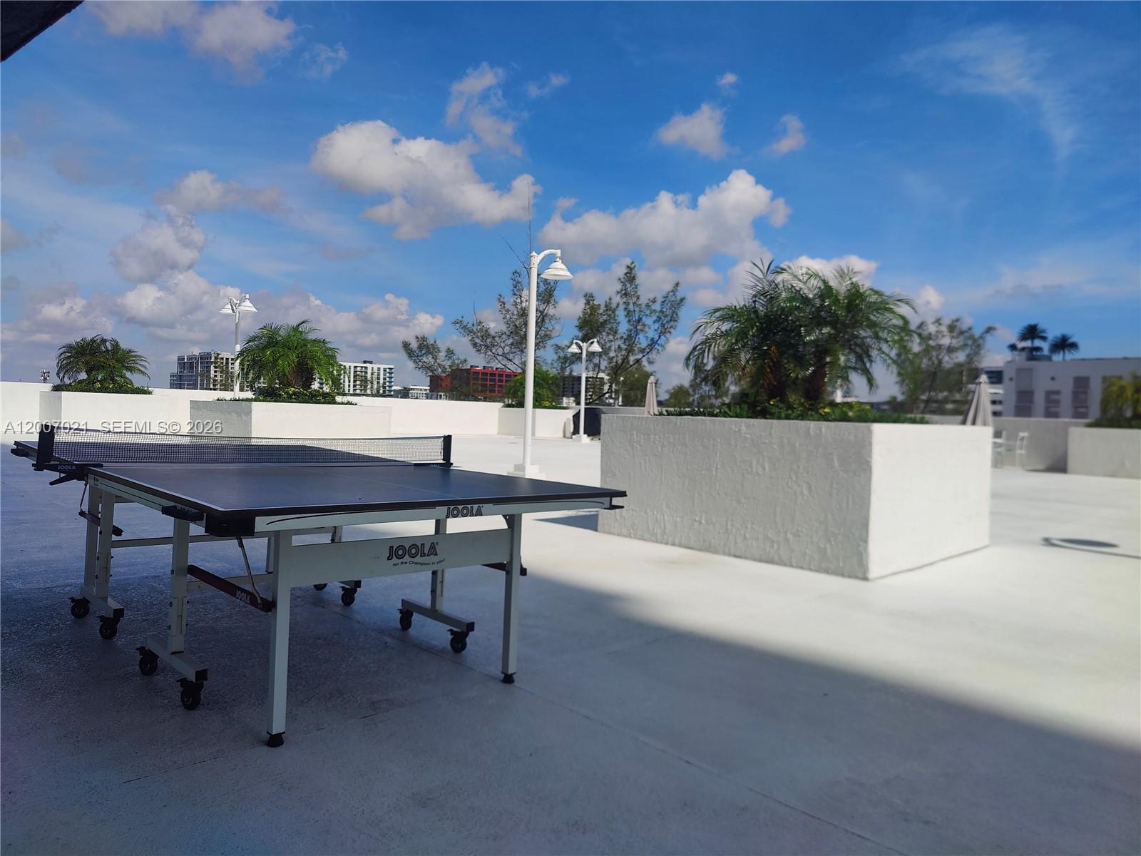 1800 BISCAYNE PLAZA CONDO - Residential