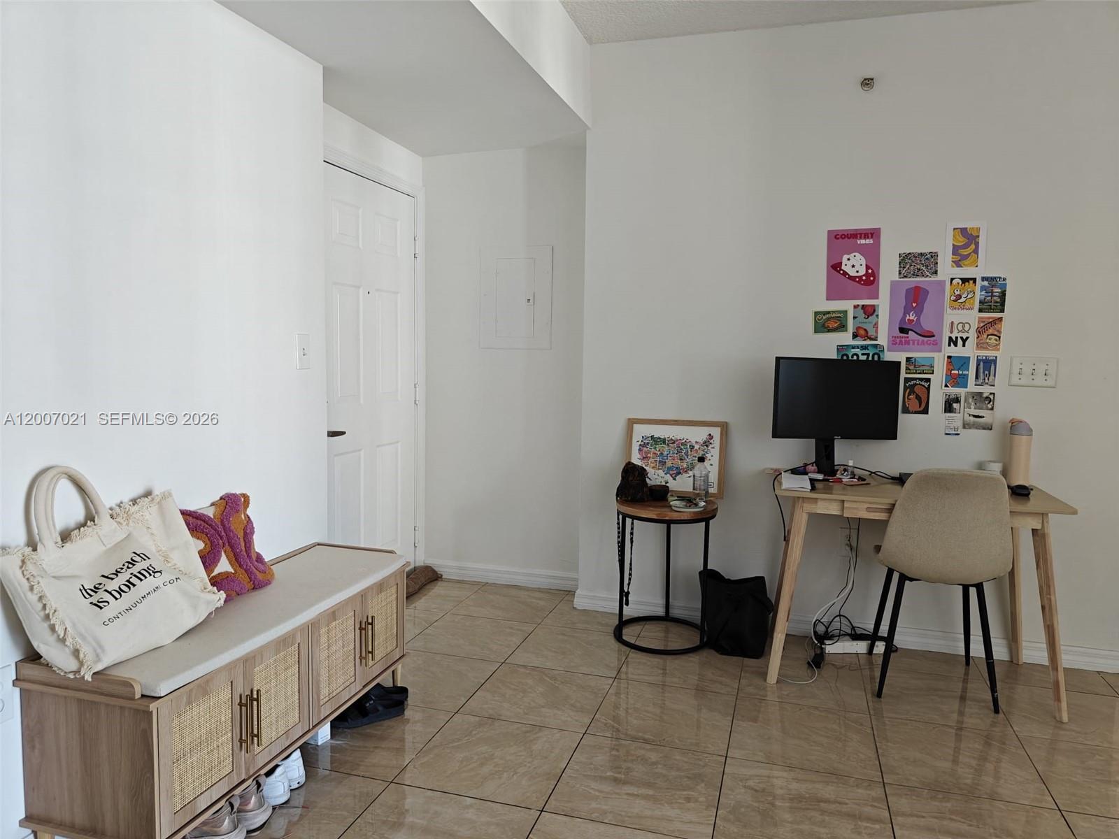 1800 BISCAYNE PLAZA CONDO - Residential