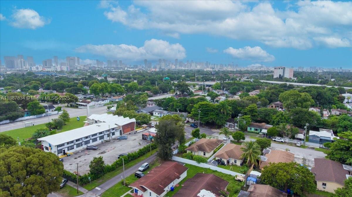 N MIAMI ESTATES - Residential