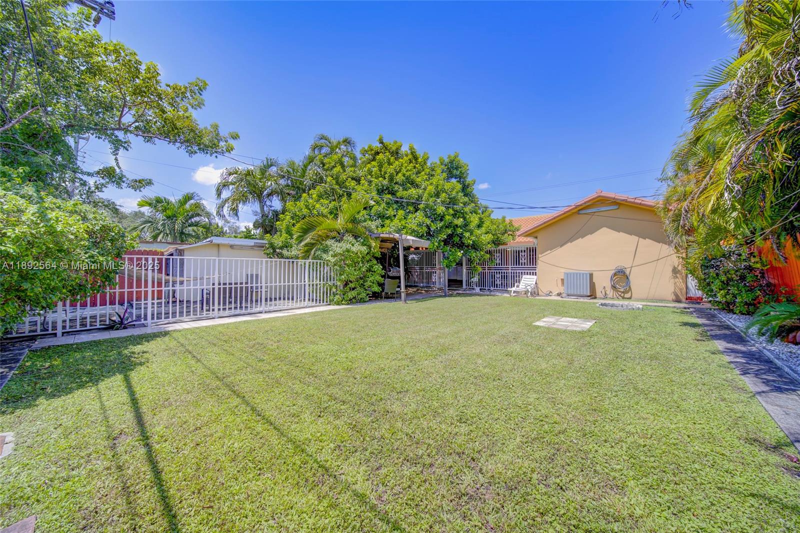 CORAL NOOK - Residential Lease