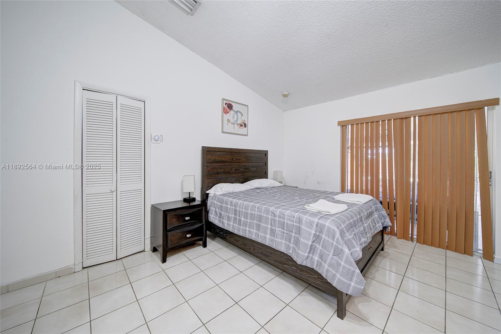 CORAL NOOK - Residential Lease