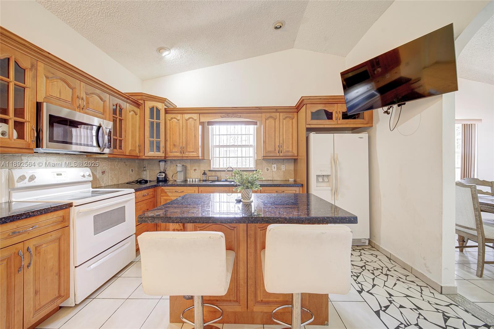 CORAL NOOK - Residential Lease