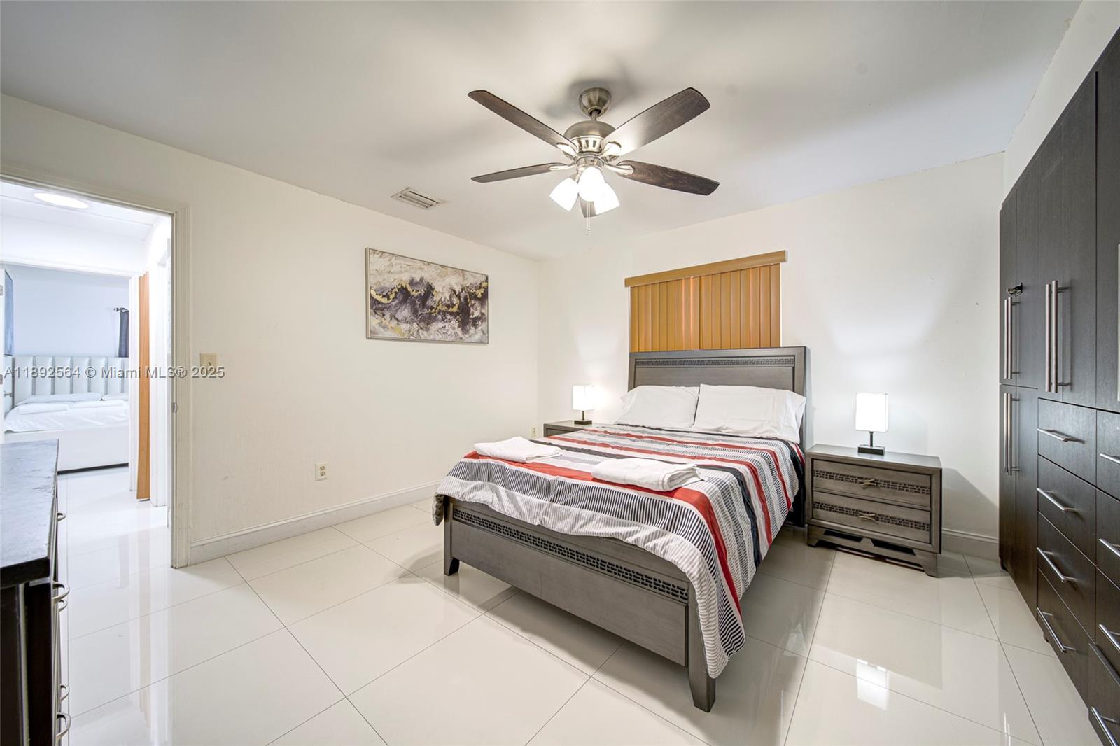 CORAL NOOK - Residential Lease