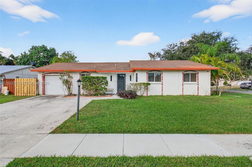 Photo of 10763 Shady Pond Ln, Boca Raton, FL 33428 (MLS # A11922253)