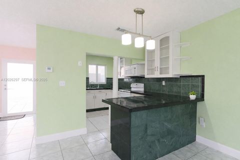 Tiny photo for 601 SW 116th Ct, Sweetwater, FL 33174 (MLS # A12026297)