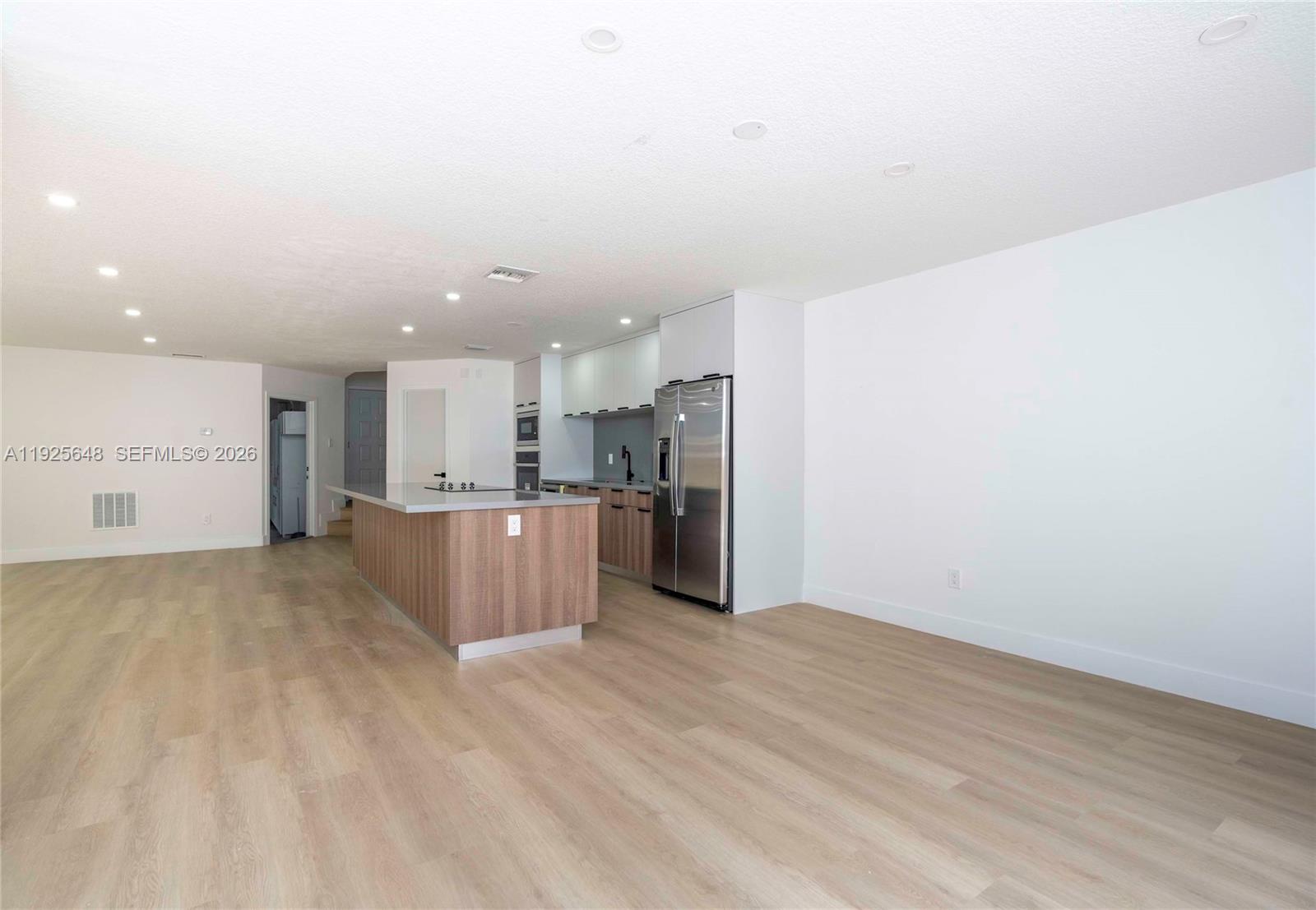 CHARLESTOWNE - Residential