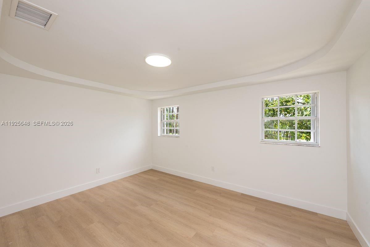 CHARLESTOWNE - Residential