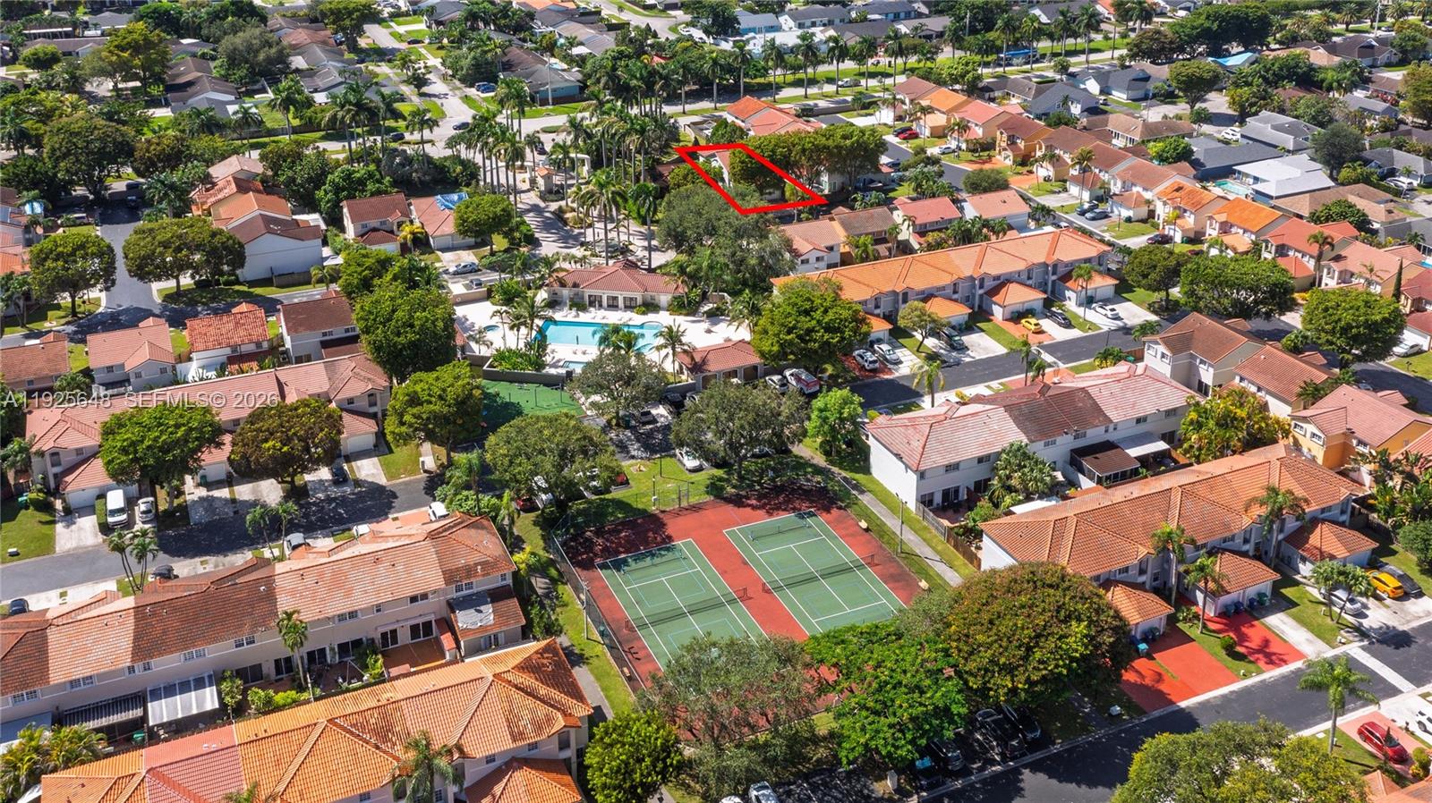 CHARLESTOWNE - Residential