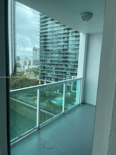 500 NE 29th St 1005