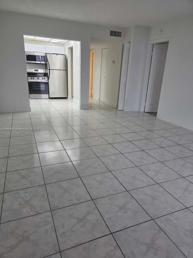 SAILBOAT CAY CONDO - Residential