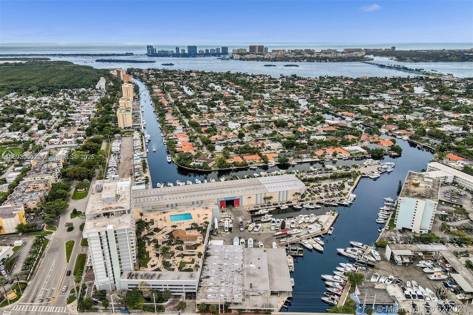 SAILBOAT CAY CONDO - Residential