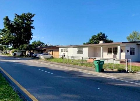 Photo of 16320 NW 37th Ave, Miami Gardens, FL 33054 (MLS # A11885905) Photo of 16320 NW 37th Ave, Miami Gardens, FL 33054 (MLS # A11885905)