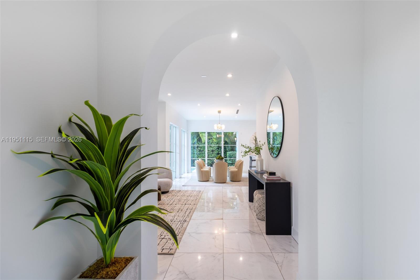 315 Santander Ave 317