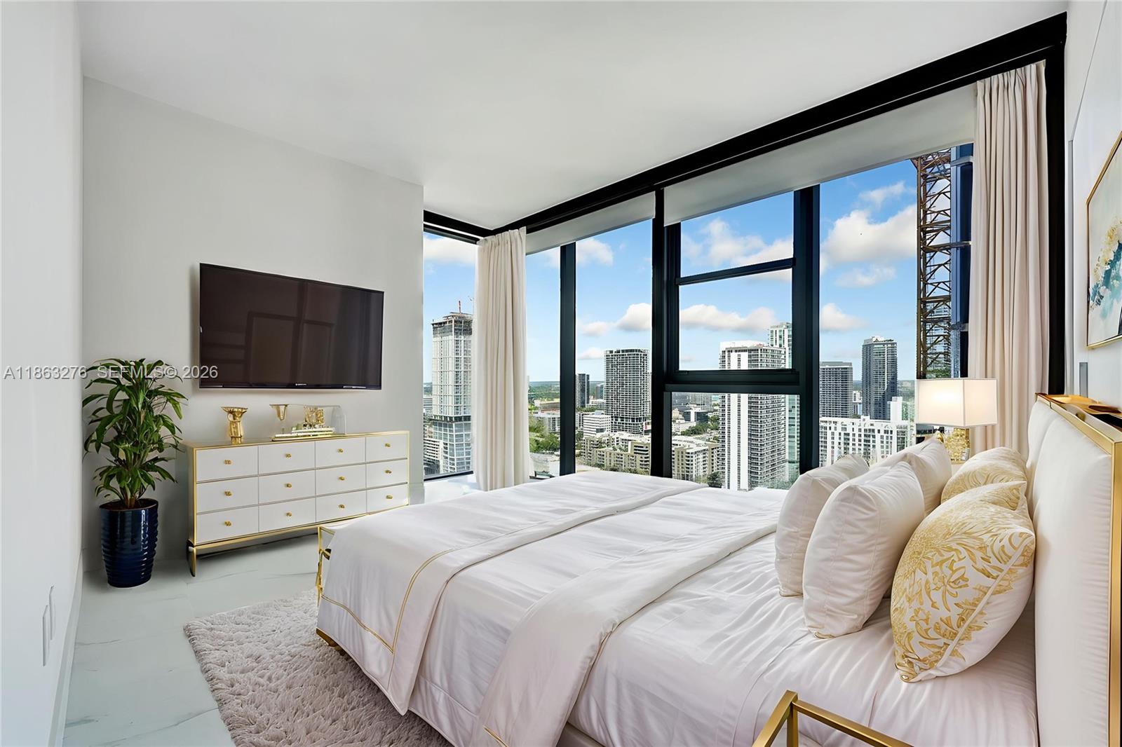 ARIA RESERVE - Residential