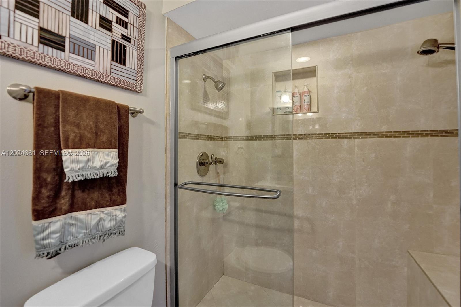 MAINSAIL CONDOMINIUM - Residential