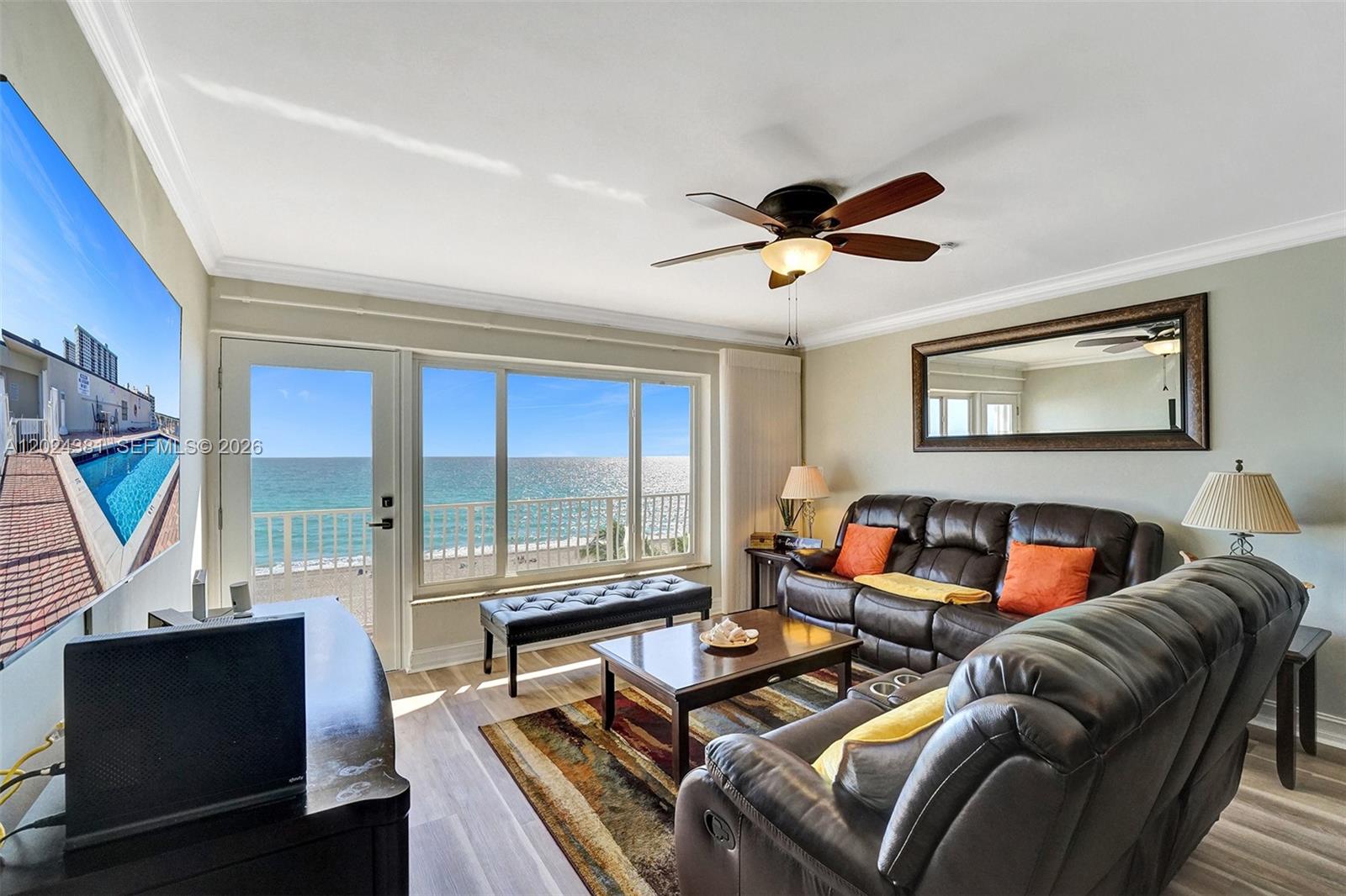 MAINSAIL CONDOMINIUM - Residential
