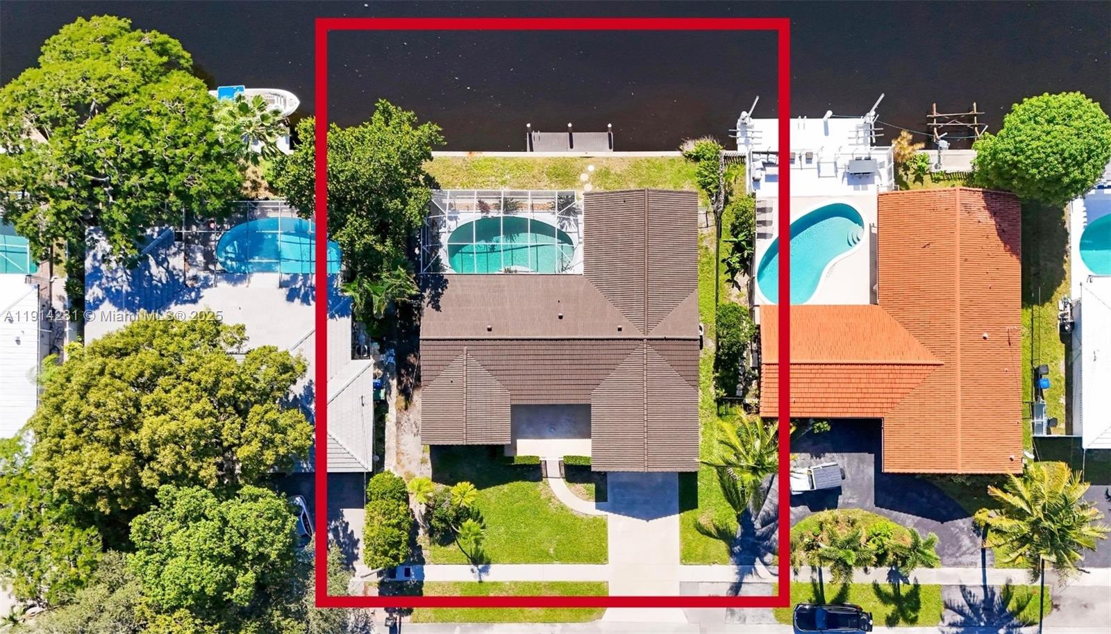 CORAL RIDGE ISLES - Residential