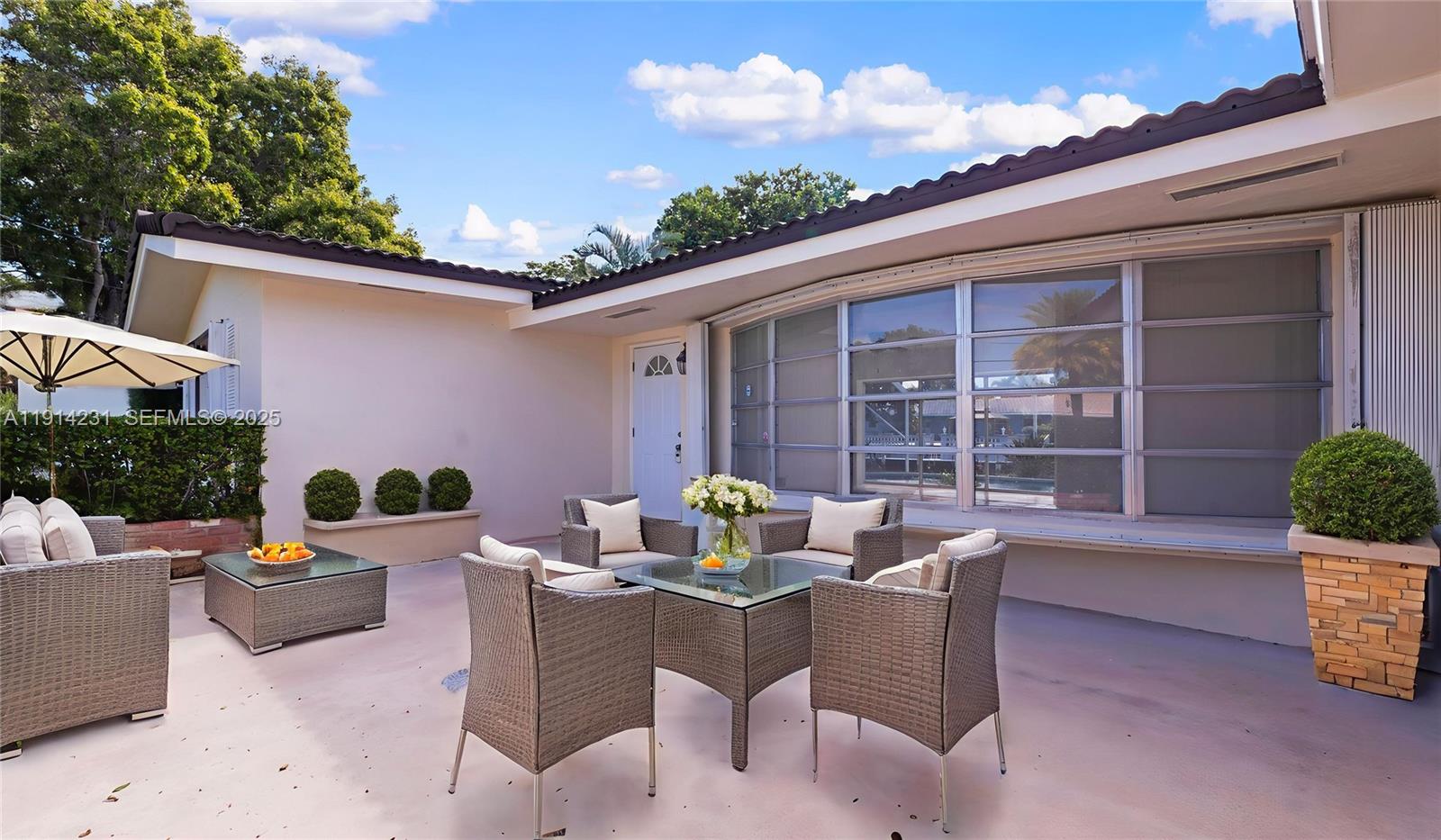 CORAL RIDGE ISLES - Residential