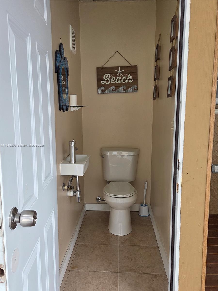 FLAGAMI 3RD ADDN - Residential Lease