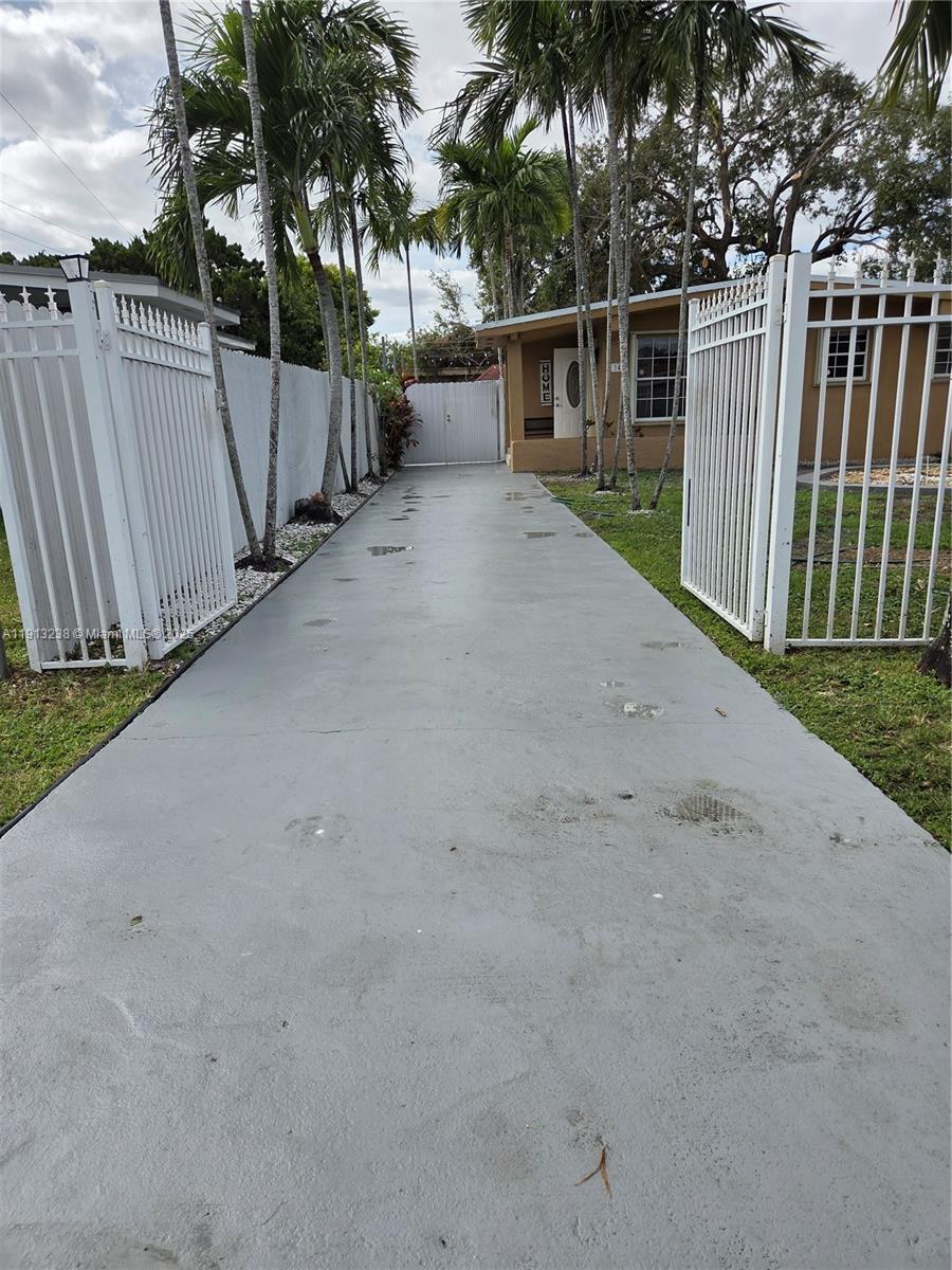 FLAGAMI 3RD ADDN - Residential Lease