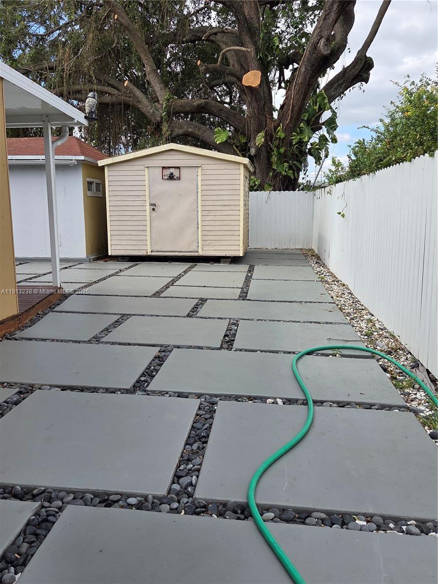 FLAGAMI 3RD ADDN - Residential Lease