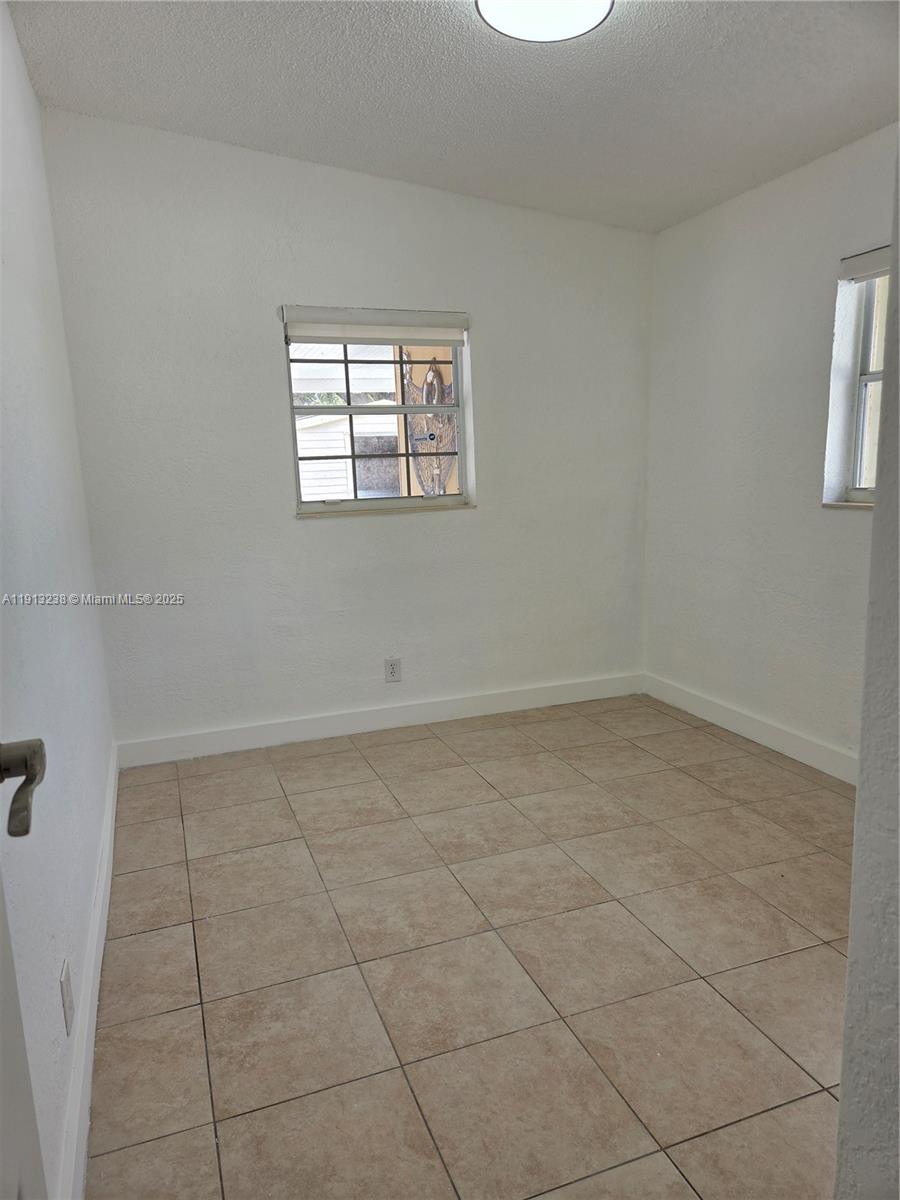 FLAGAMI 3RD ADDN - Residential Lease