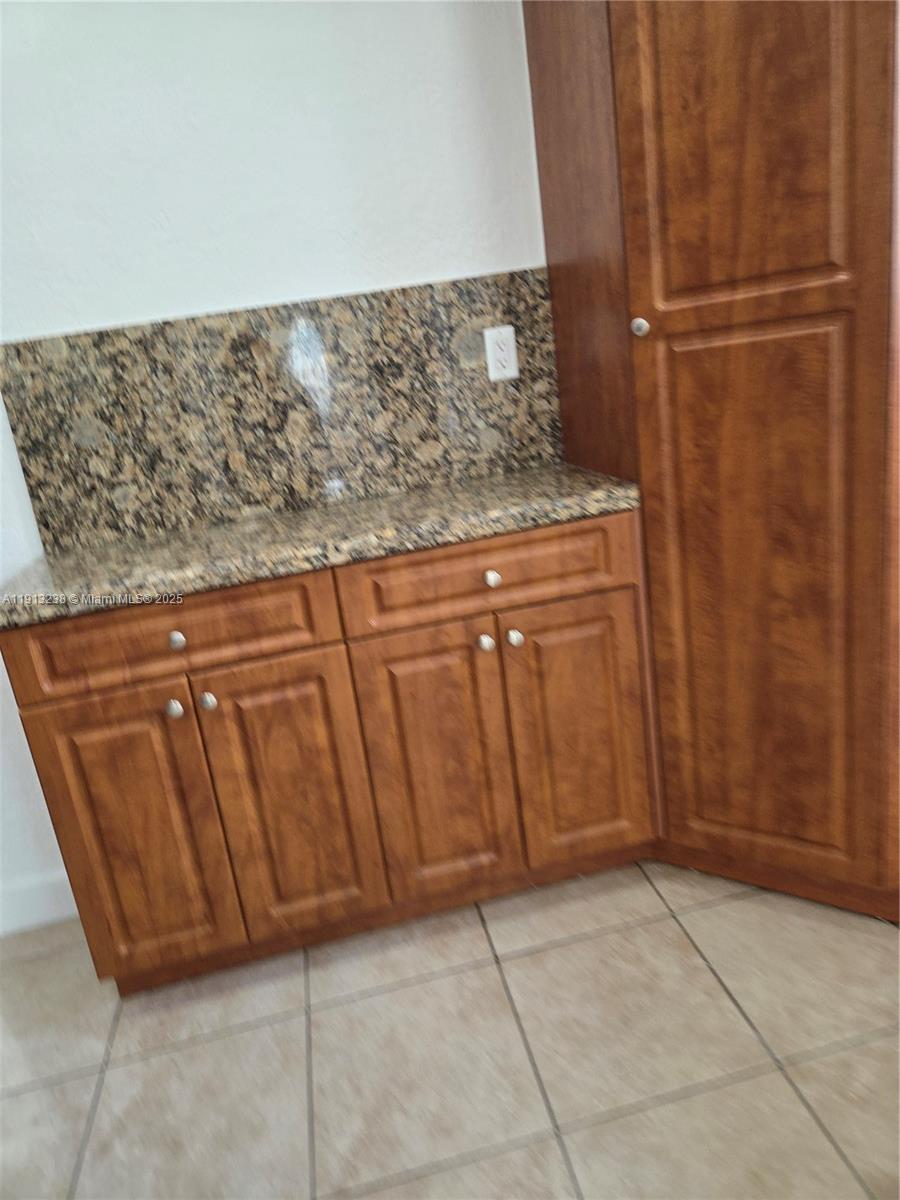 FLAGAMI 3RD ADDN - Residential Lease