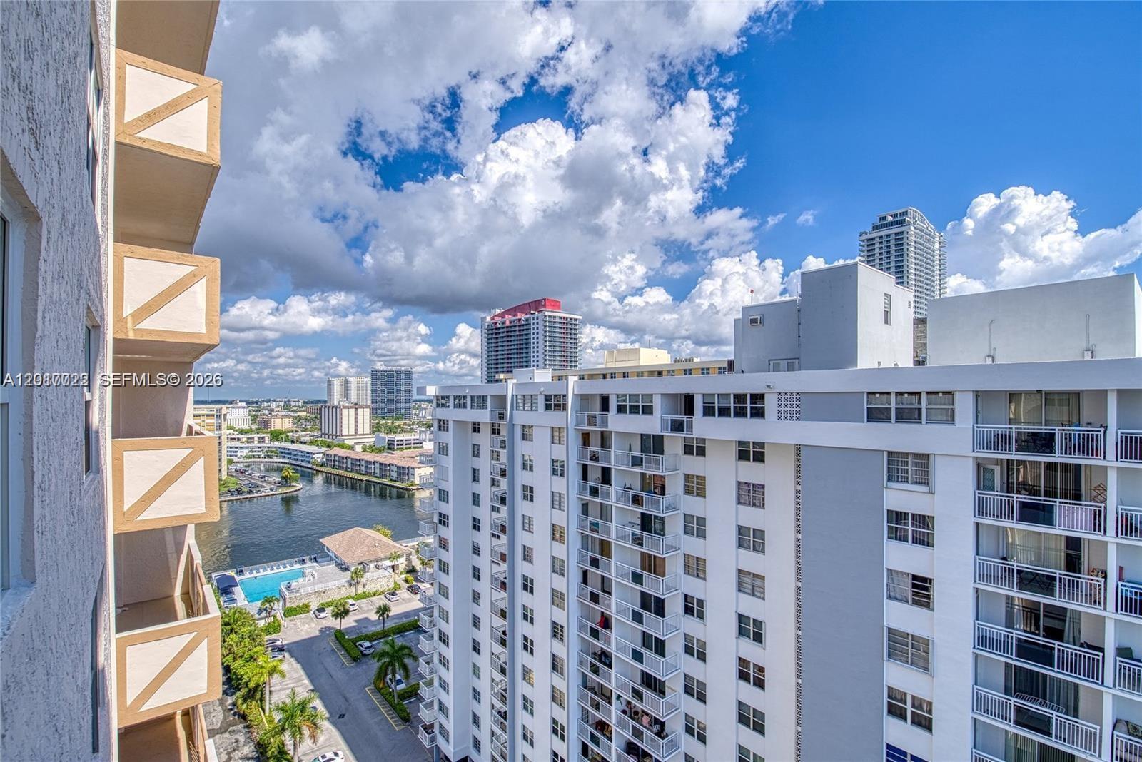 1865 S Ocean Dr 15C