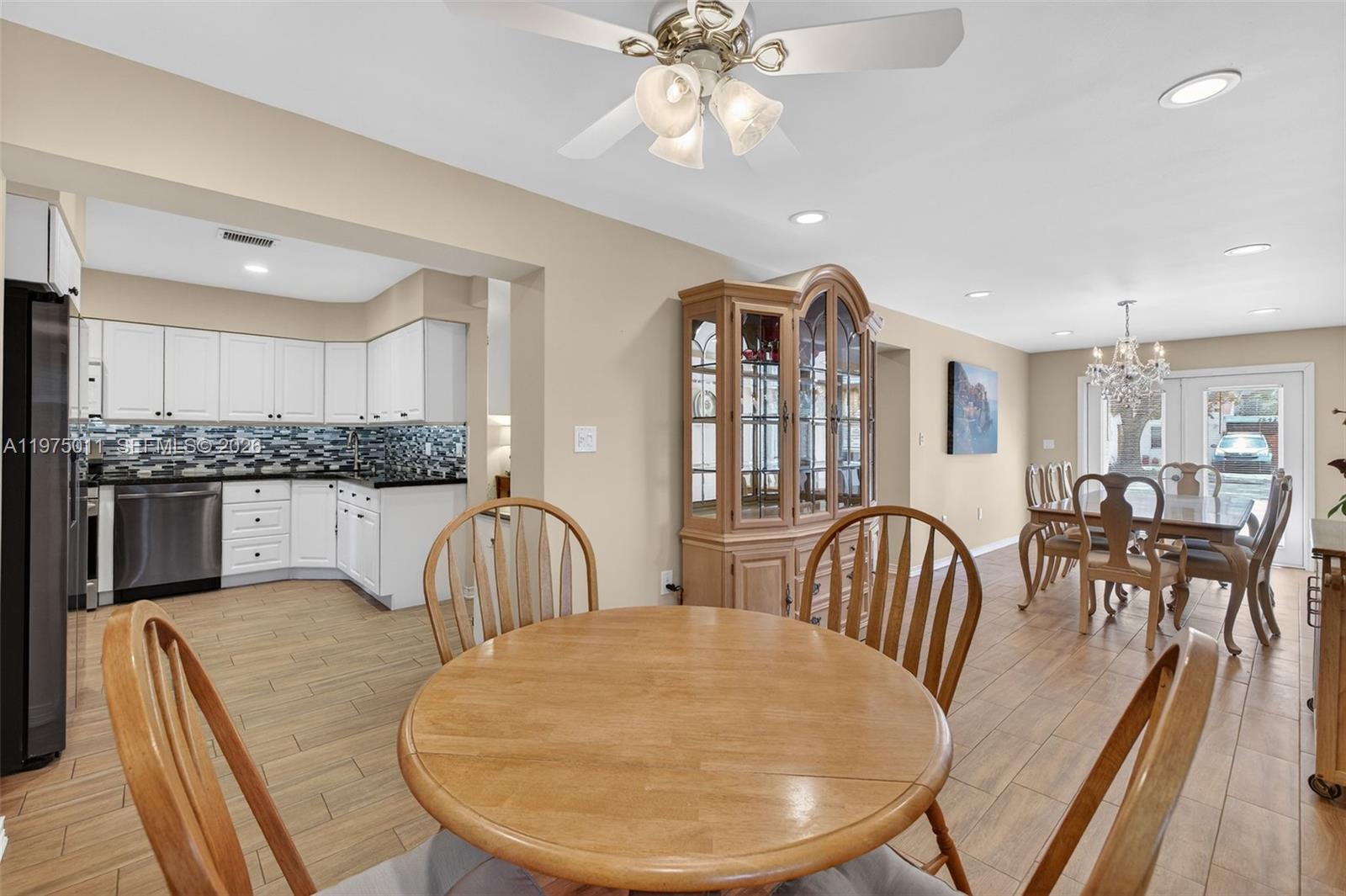 HOLLYWOOD PARK - Residential