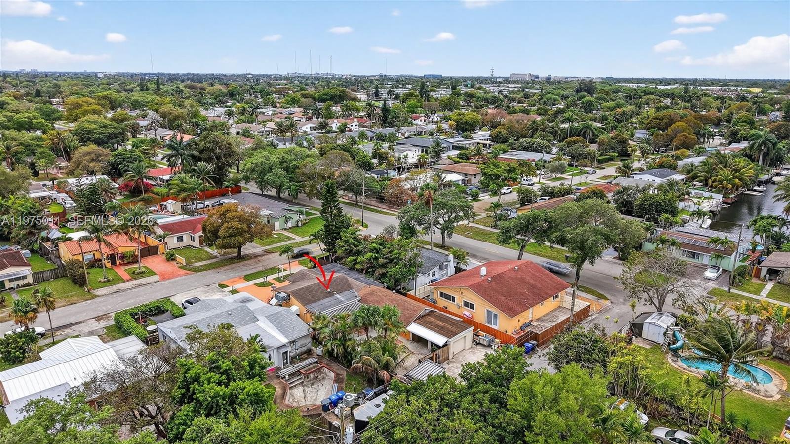 HOLLYWOOD PARK - Residential