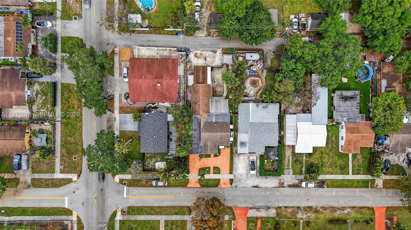 HOLLYWOOD PARK - Residential