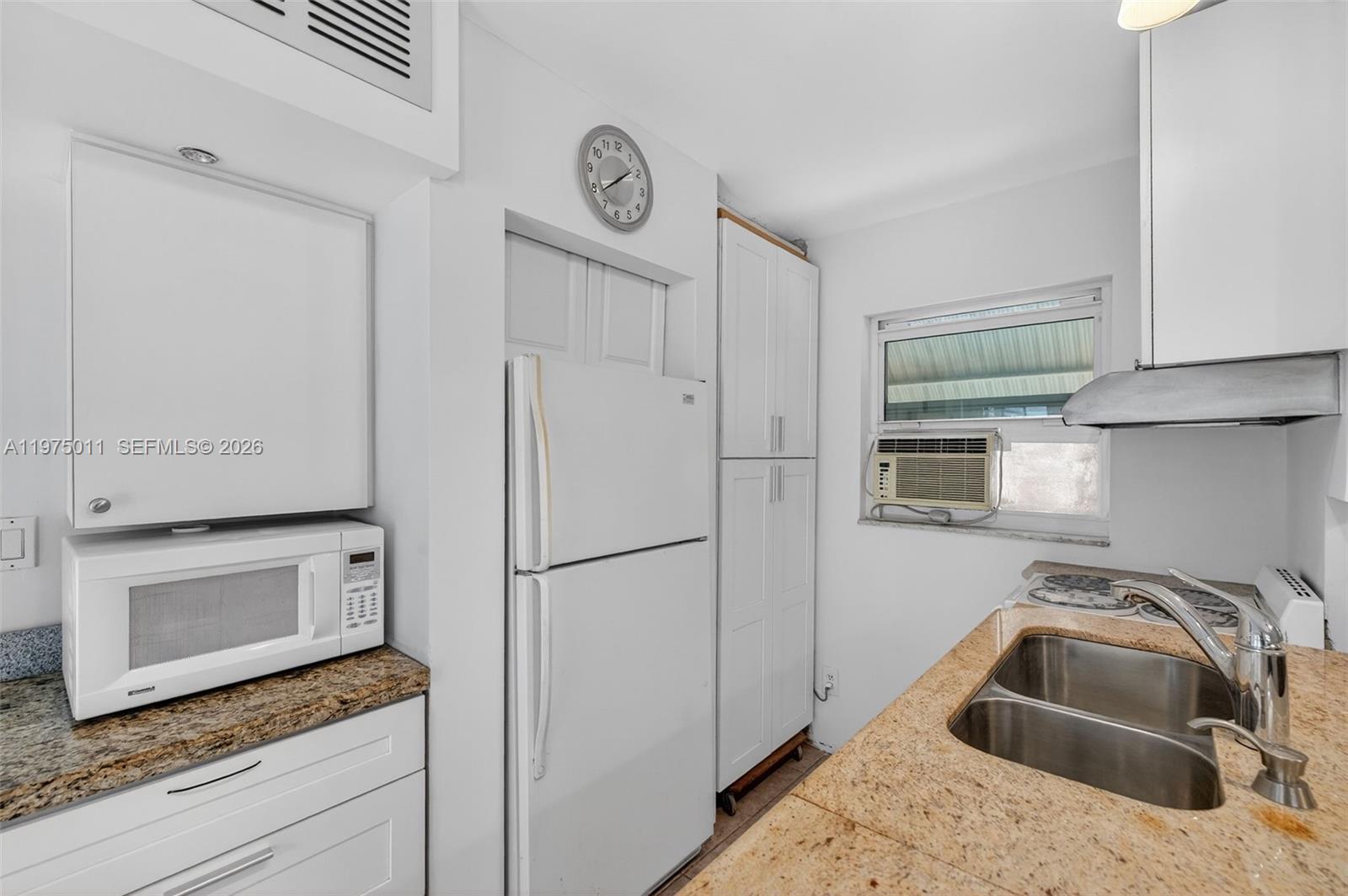 HOLLYWOOD PARK - Residential