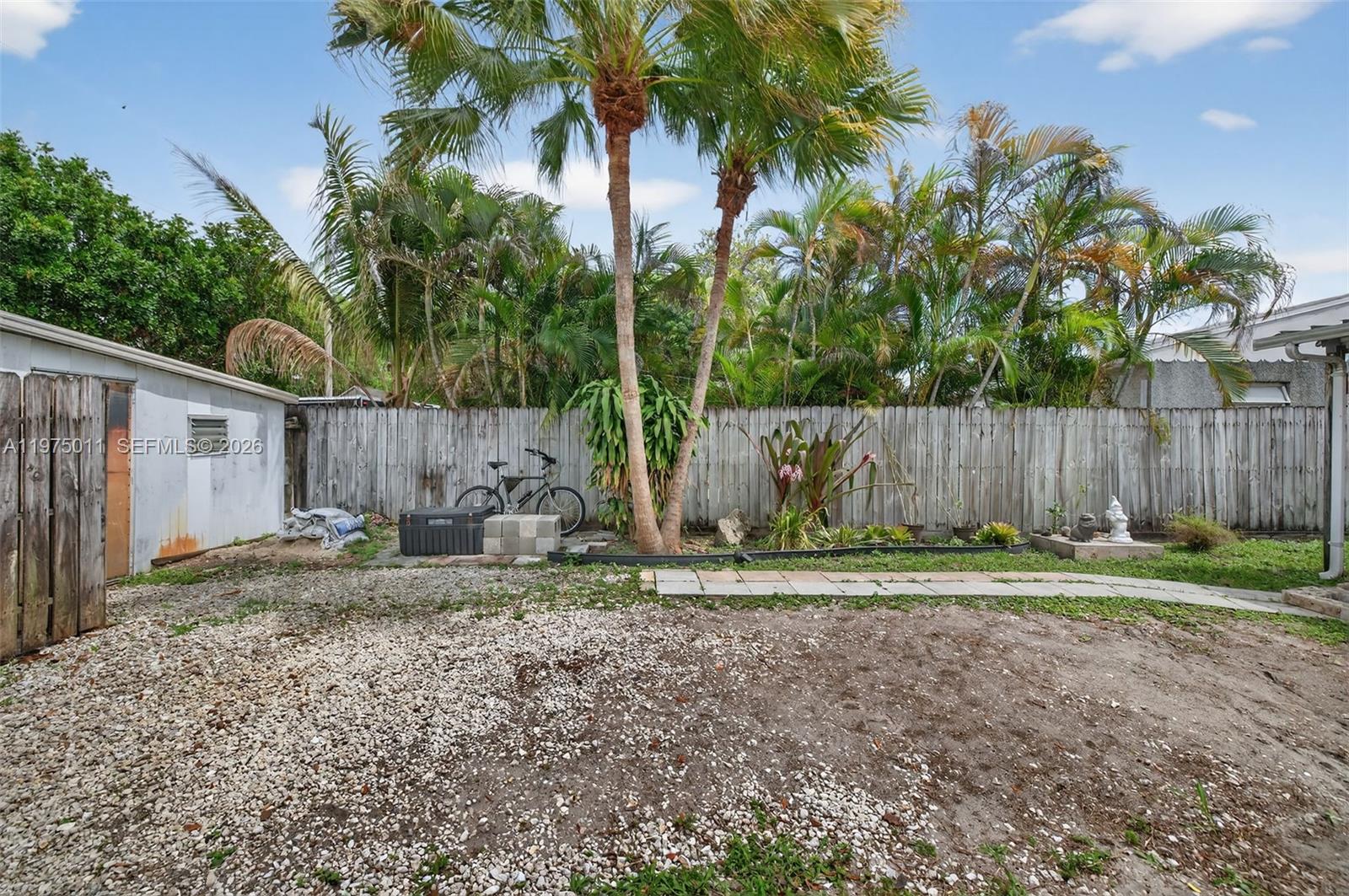 HOLLYWOOD PARK - Residential