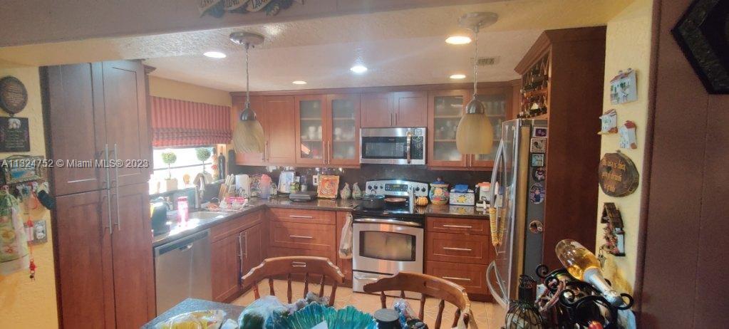 GRATIGNY HEIGHTS 1ST ADDN - Residential