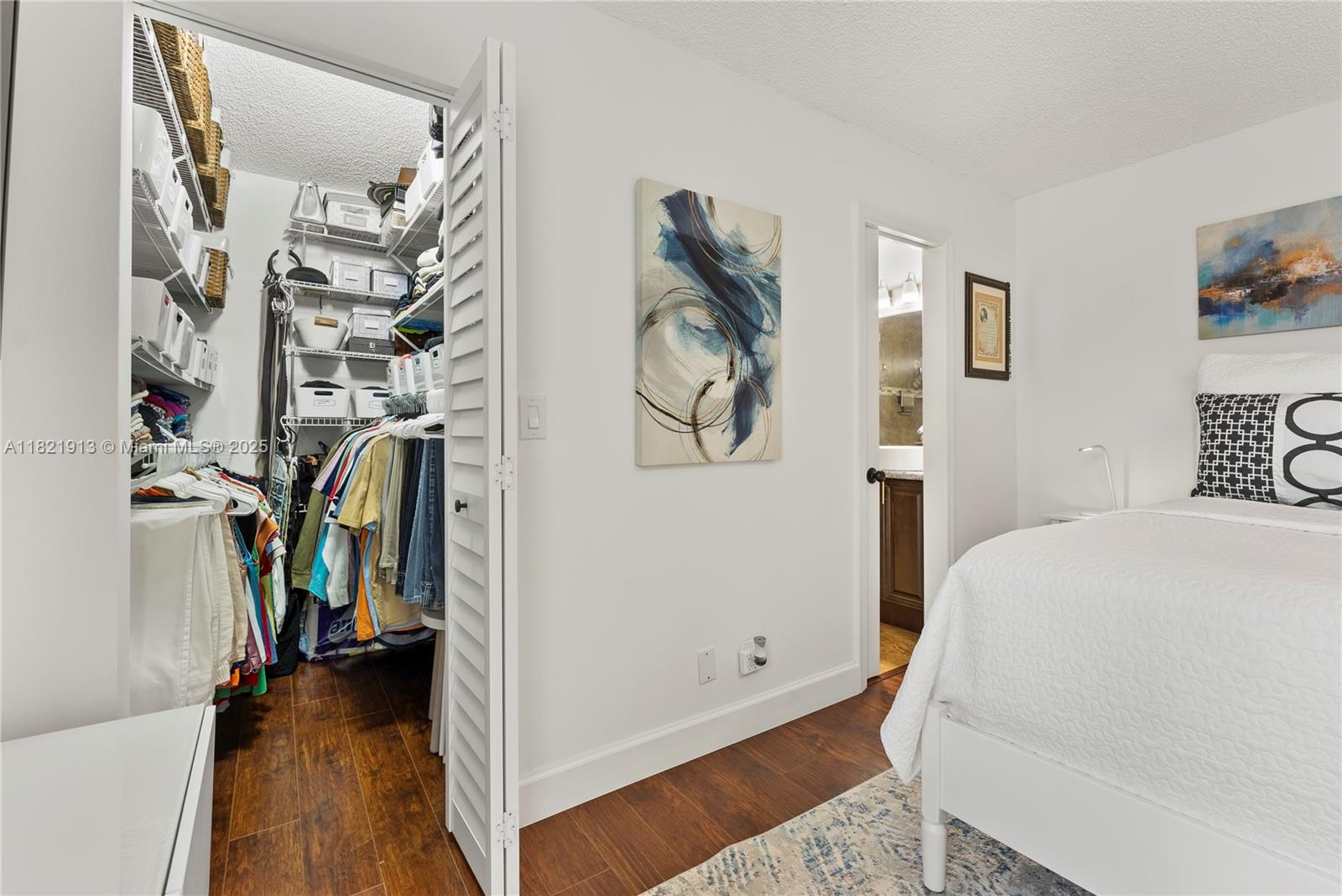 PARKSIDE - Residential