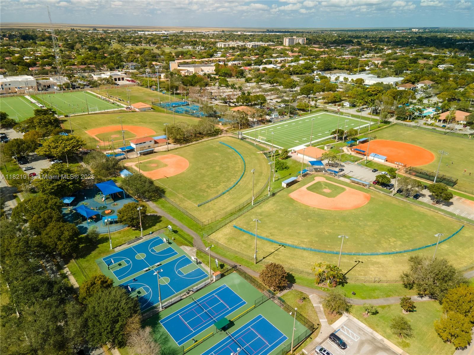 PARKSIDE - Residential