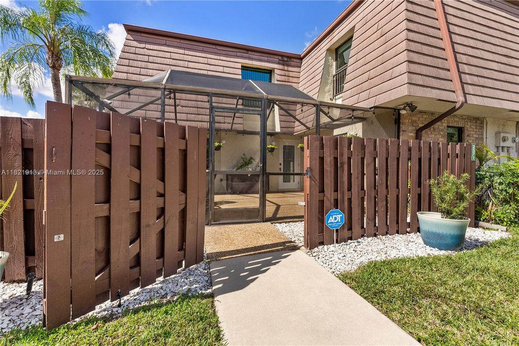 Photo of 2571 NW 99th Ave, Coral Springs, FL 33065 (MLS # A11821913)