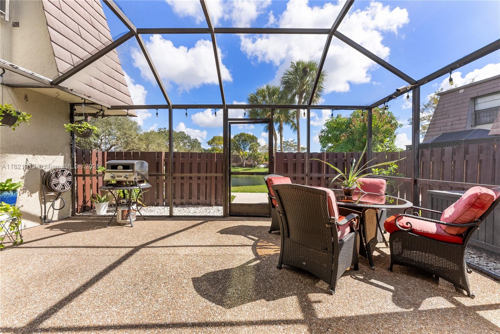 PARKSIDE - Residential