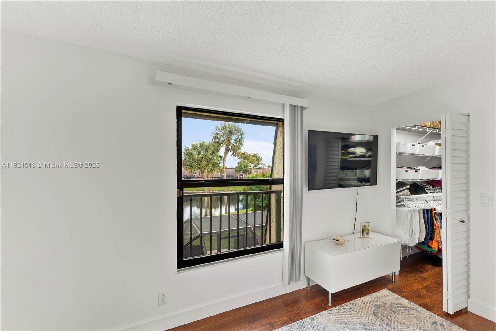 PARKSIDE - Residential